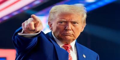 হরমুজ প্রণালিতে অবরোধের পাশাপাশি ইরানে আবার হামলার চিন্তা ট্রাম্পের